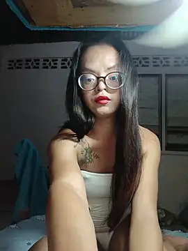 Jahryln Webbikameraesitys