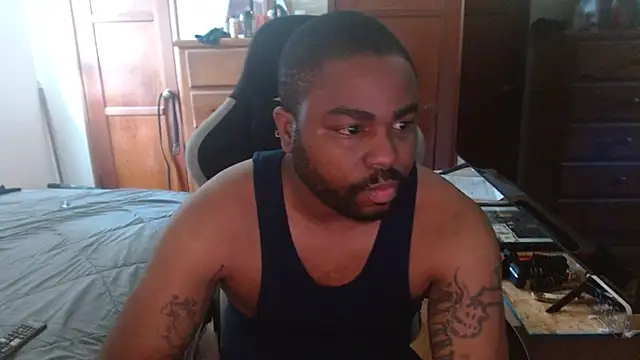 Breadwinnah Pertunjukan Webcam