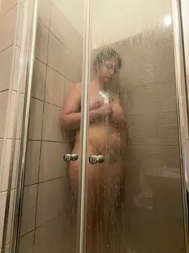Pertunjukan Kamera Web DreamThickCouple