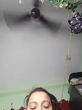 hornypiu697's Live XXX Chat