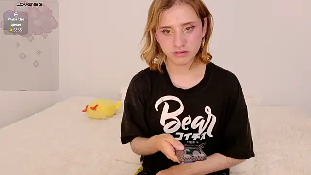 seraphine_star's Webcam Show