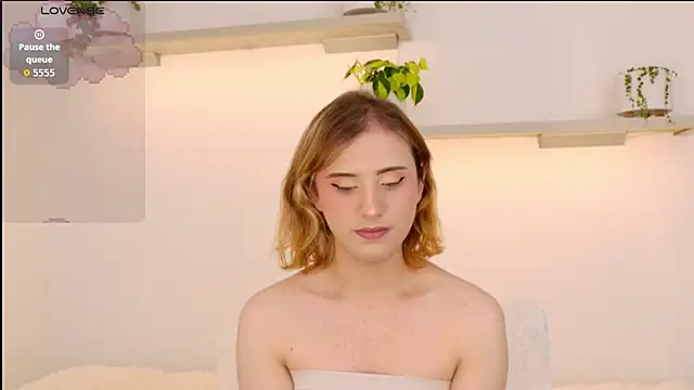 seraphine_star's Webcam Show