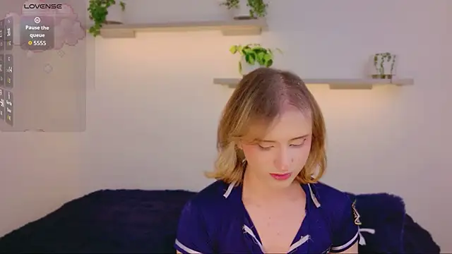 seraphine_star Webcam Show