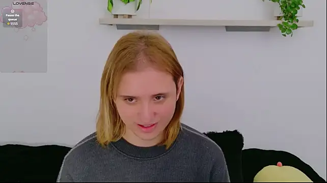 seraphine_star Шоу с уебкамера
