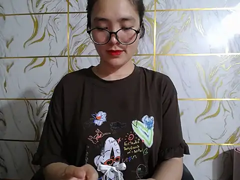 Lyzizi_lovely09 网络视讯表演