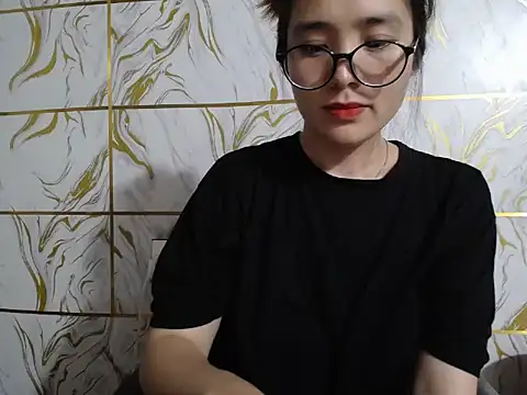 Lyzizi_lovely09 在線直播表演
