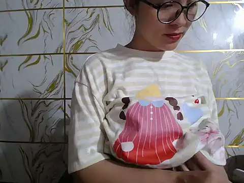 Lyzizi_lovely09 网络视讯表演