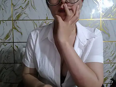 Lyzizi_lovely09 网络视讯表演