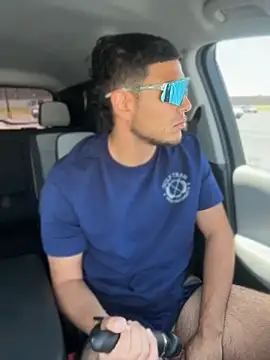 הופעת וובקאם של StrokingDaddy4
