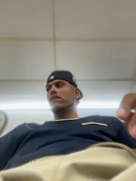 הופעת וובקאם של StrokingDaddy4