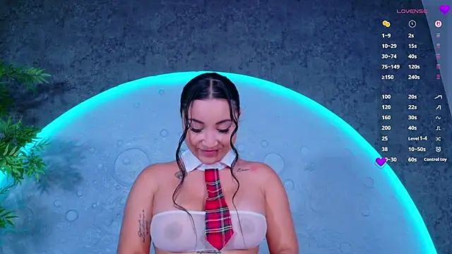 ReinaChloe XXX чат на живо