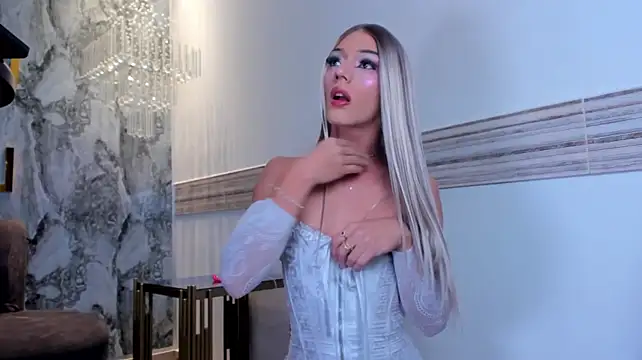 Sophi_Johnson: διαδικτυακό σόου στην κάμερα
