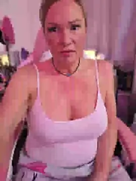 Sugarloveless' Webcam Show
