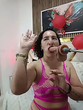 Luna_Naughty1のウェブカメラショー