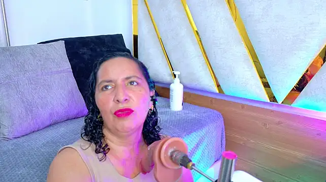 Luna_Naughty1's Webcam Show