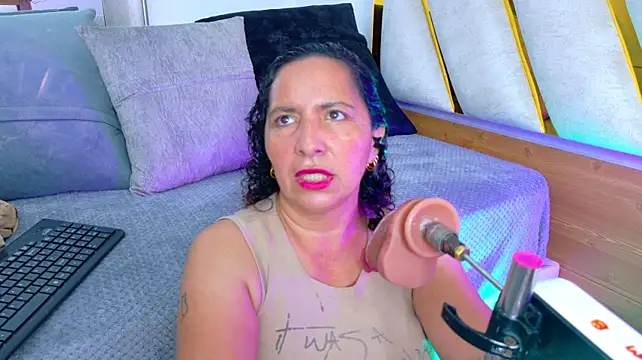 Luna_Naughty1's Webcam Show