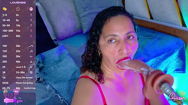 Chat XXX en directo de Luna_Naughty1