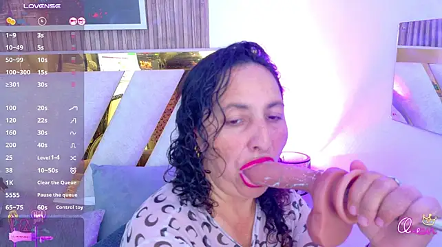 Luna_Naughty1's Live XXX Chat