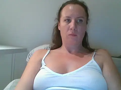 ALICAINWONDERLAND webkamerás műsora