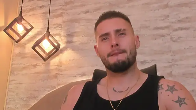 Show de dominic_de_luca na webcam