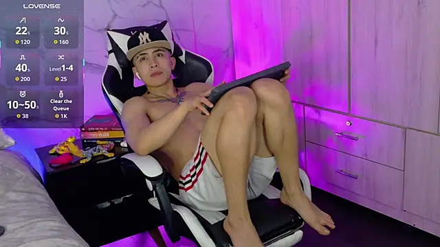 Saimonvela's Webcam Show