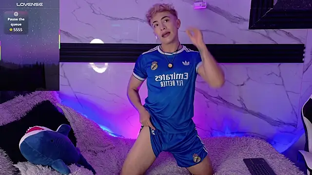 Saimonvela's Webcam Show
