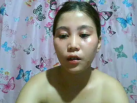 SexyAsianPussy4u webcam show