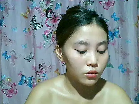 SexyAsianPussy4u Show in webcam