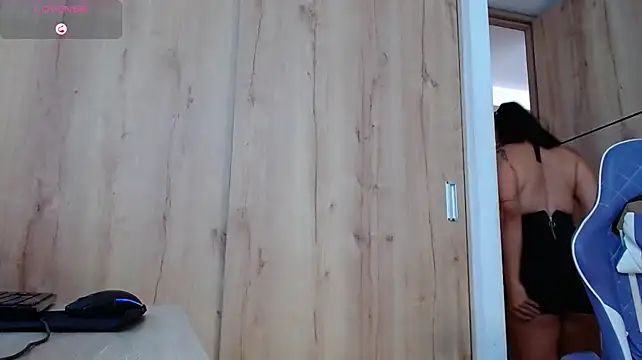 sexygoddesskarol 现场XXX聊天