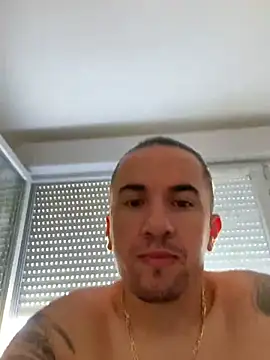 mikacapoupa Show in webcam