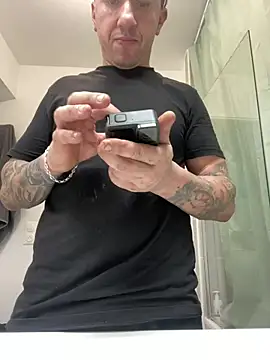 mikacapoupa webcam show