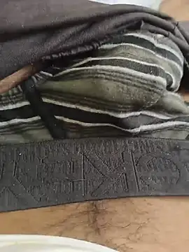 Curvy_Cock-69 网络视讯表演