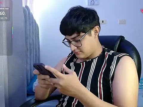 yesitwink_ webcam show