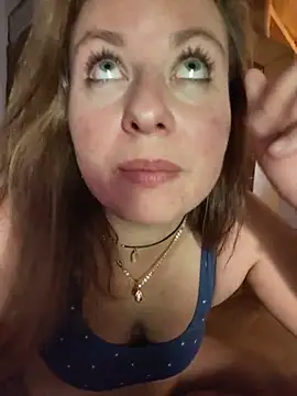 Chat XXX en directo de MiraCaramel