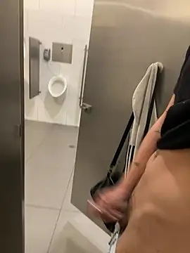 Pertunjukan Kamera Web Andres_boy252