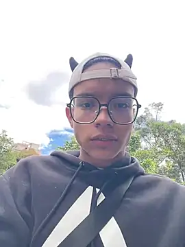 Andres_boy252 Шоу с уебкамера