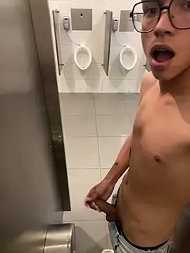 Andres_boy252 Show Webcam