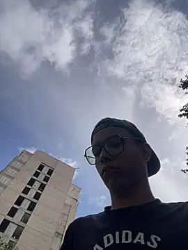 Andres_boy252のウェブカメラショー