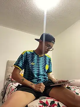 Andres_boy252 网络视讯表演