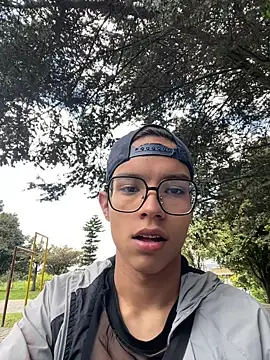 Andres_boy252 Webcam show