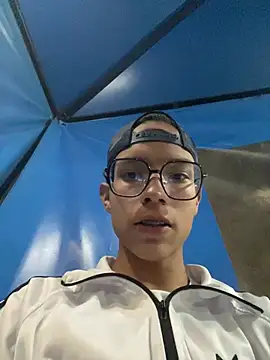 Andres_boy252 Show Webcam