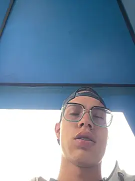 Webkamerová show Andres_boy252