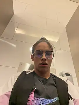 Andres_boy252 webkamerás műsora
