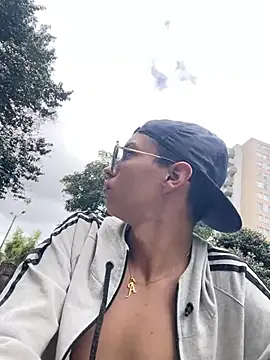 Andres_boy252 Adlı Modelin Web Kamerası Şovu