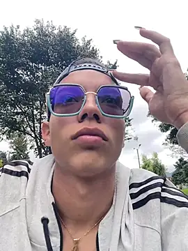 Andres_boy252 – webcam-show