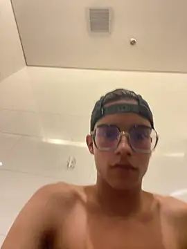 Webkamerová show Andres_boy252