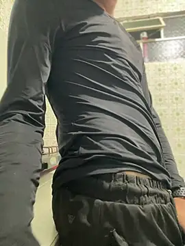 Pokazy przed kamerką – Andres_boy252