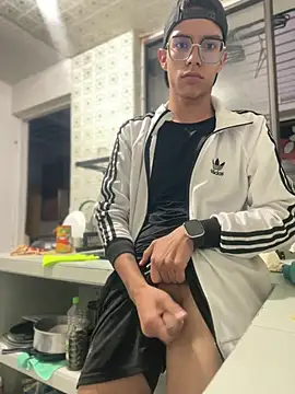 Show modela Andres_boy252 na web-kameri