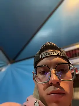 Andres_boy252のウェブカメラショー