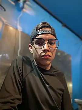 Andres_boy252 网络视讯表演